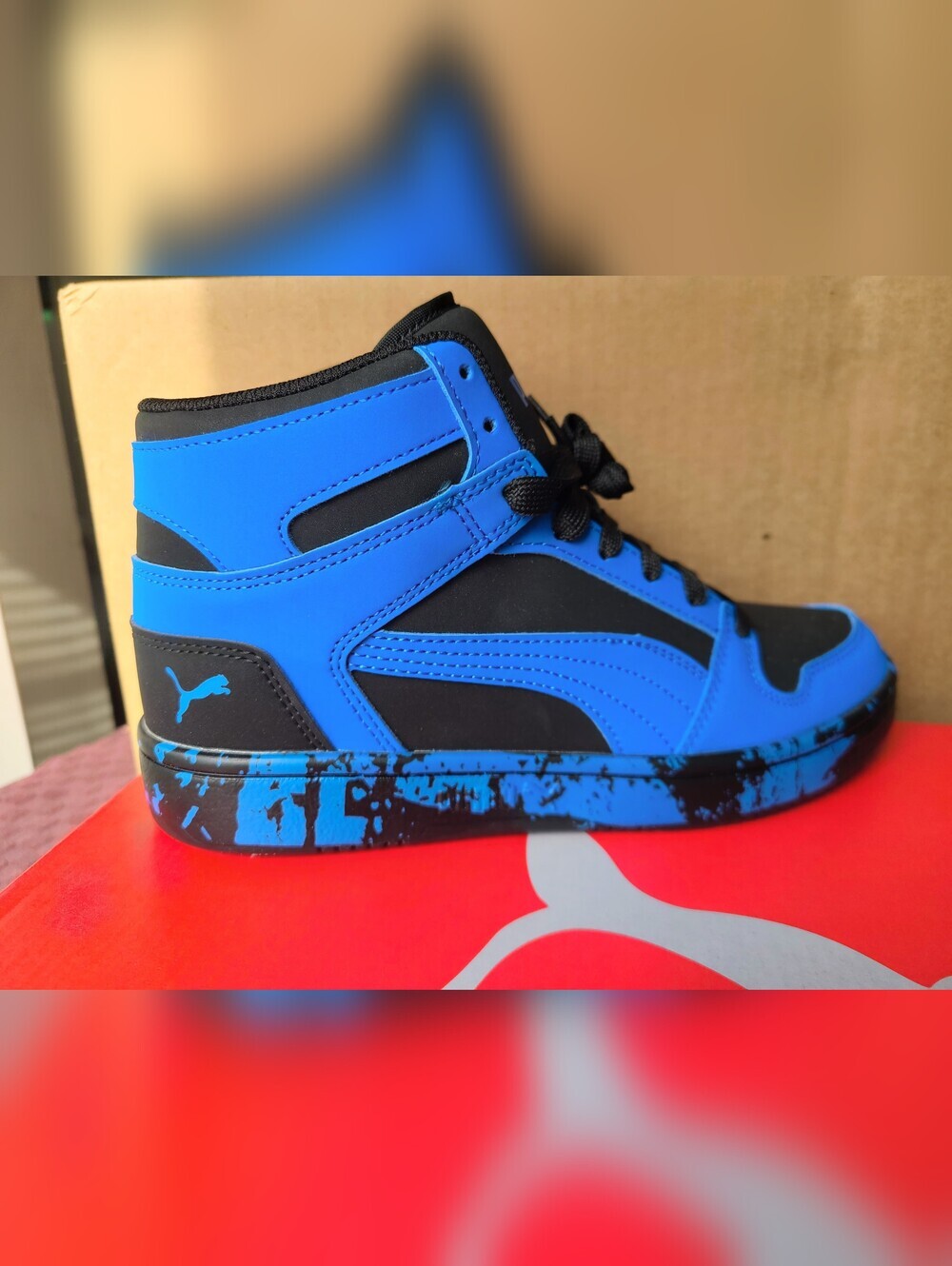 Puma Rebound Layup Splat Junior 4.5 Youth new with box.